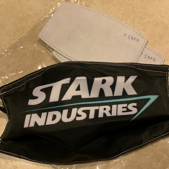 Stark Industries Reusable Washable mask with adjustable ear loops and 2 fillers - Picture 3 of 4
